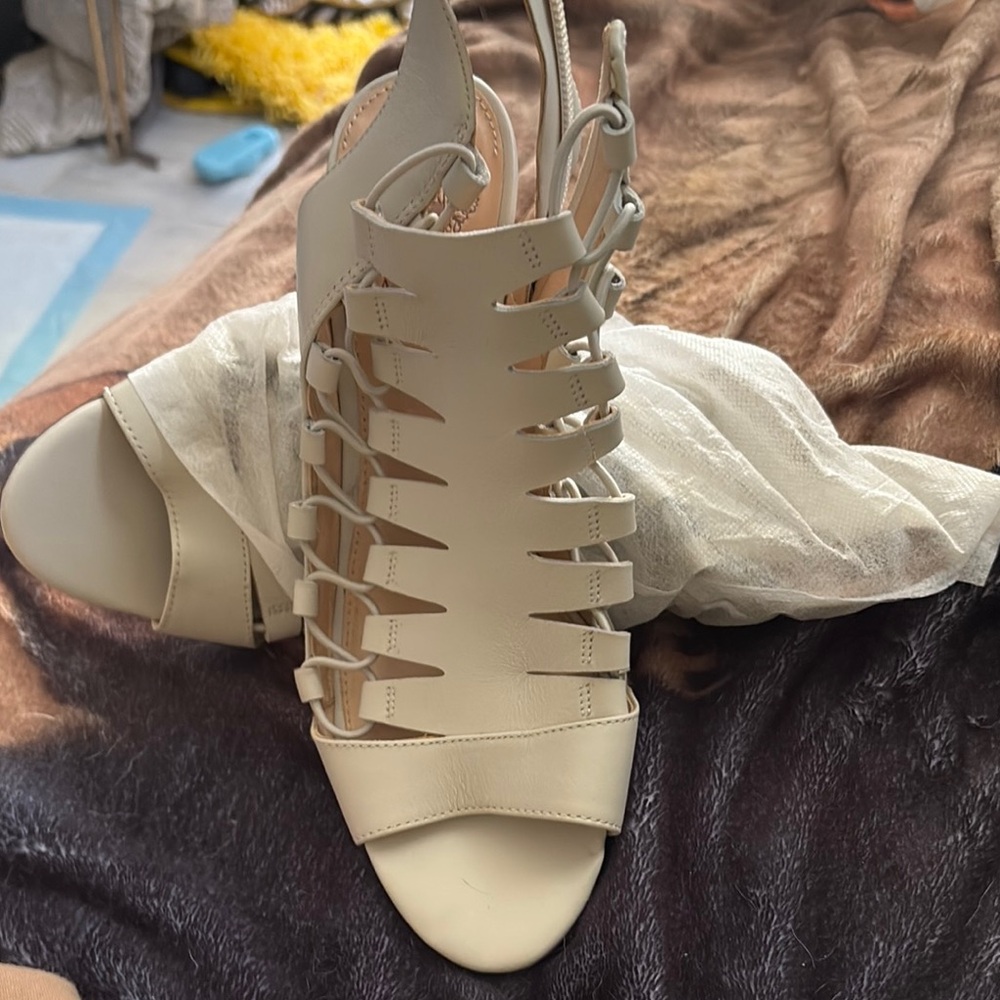 Vince Camuto Cream Lace-Up Sandals